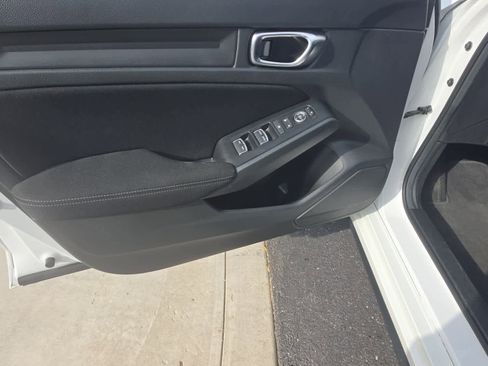 Certified 2025 Honda Civic Sport image 23