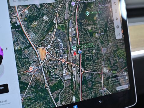 Used 2023 Tesla Model 3 Performance image 14