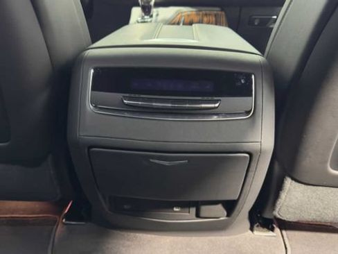 Used 2023 Cadillac Escalade ESV Premium Luxury w/ Performance Package RWD image 17