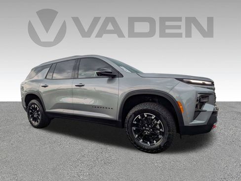 New 2026 Chevrolet Traverse Z71 w/ Driver Confidence Package AWD/4WD image 3