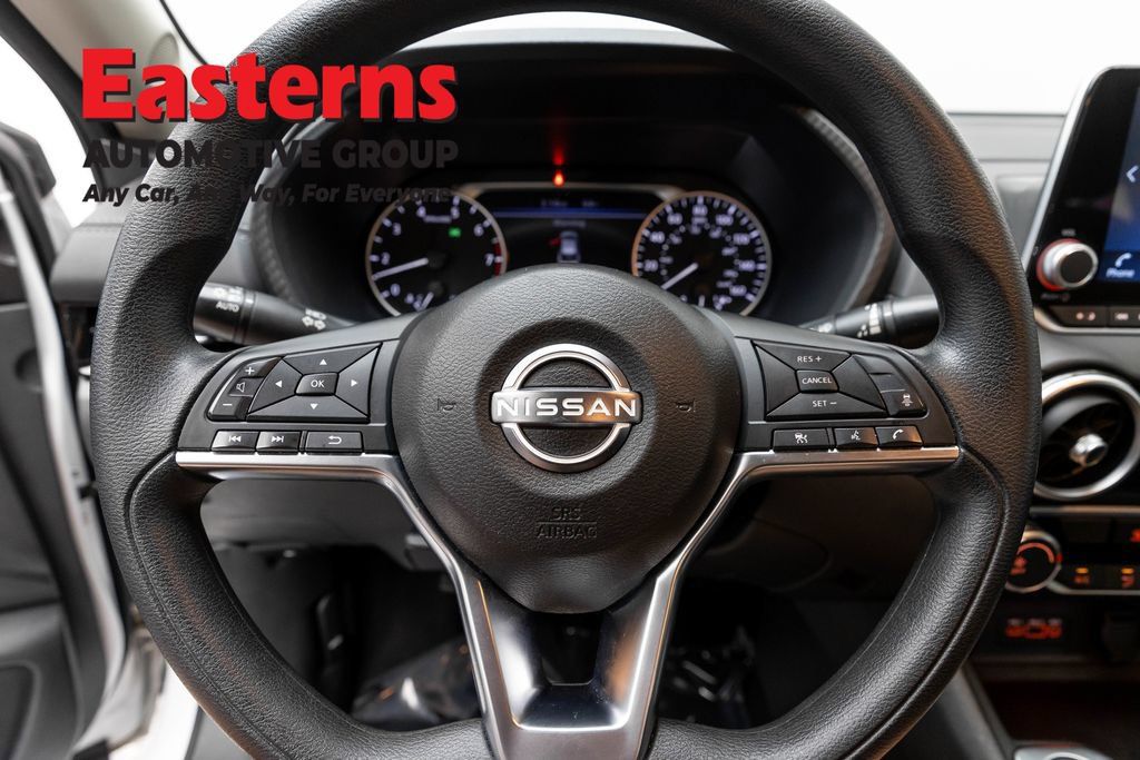Used 2024 Nissan Sentra SV FWD image 10