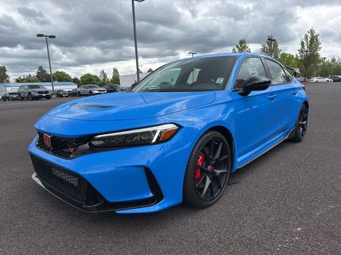 Certified 2025 Honda Civic Type R image 3