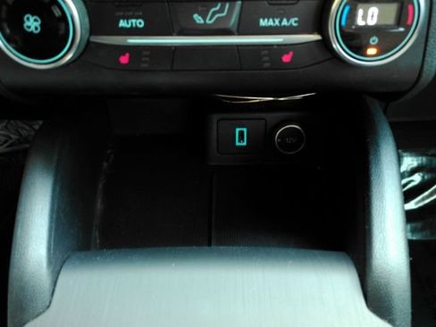 Used 2020 Ford Escape SE FWD image 39