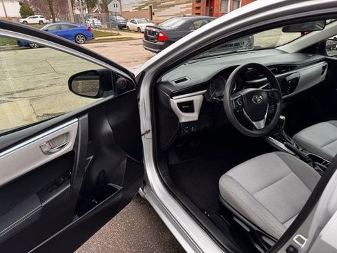 Used 2014 Toyota Corolla LE image 8
