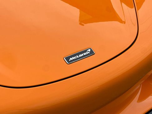 Used 2025 McLaren 750S Spider RWD image 11