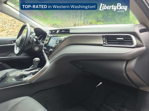 Used 2019 Toyota Camry SE FWD image 15