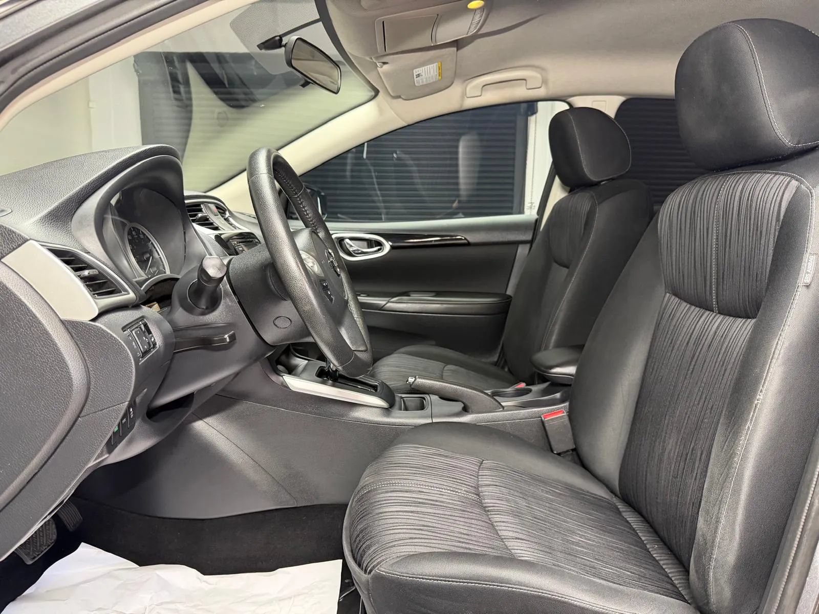 Used 2018 Nissan Sentra SV FWD image 25
