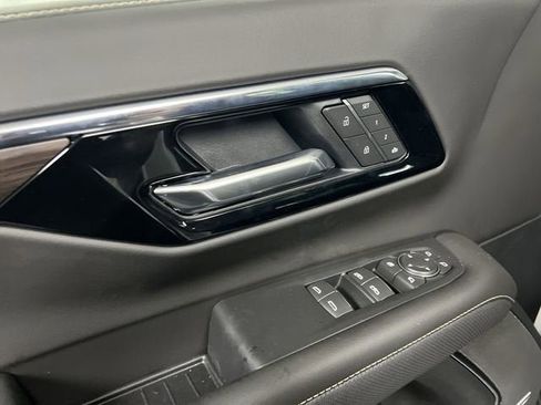 New 2025 Chevrolet Tahoe Premier AWD/4WD image 24