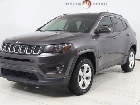 Used 2018 Jeep Compass Latitude w/ Popular Equipment Group image 5