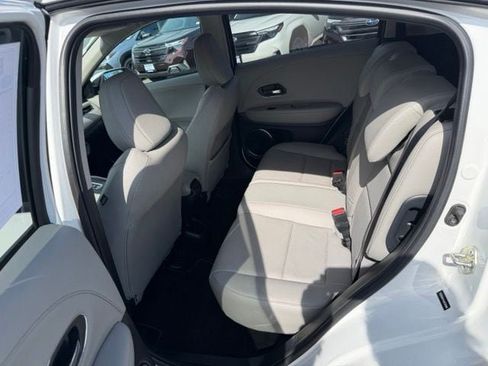Used 2020 Honda HR-V EX-L image 9