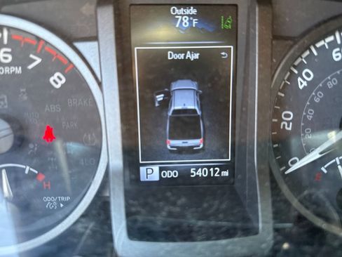 Used 2023 Toyota Tacoma TRD Off-Road image 20