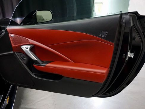 Used 2019 Chevrolet Corvette Stingray Coupe RWD image 39