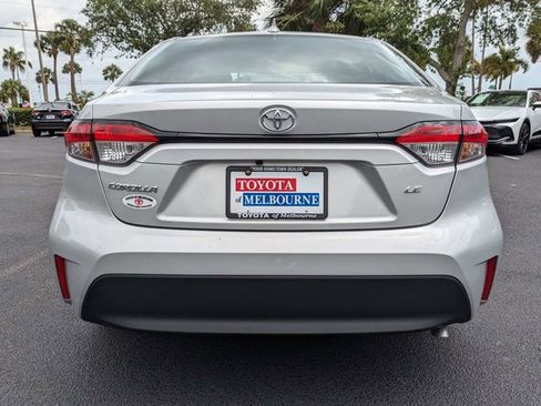 New 2024 Toyota Corolla LE FWD image 5