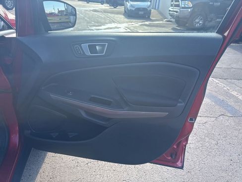 Used 2019 Ford EcoSport SE image 27