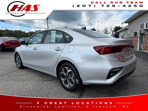 Used 2019 Kia Forte LXS FWD image 4