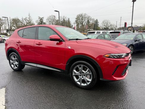 Used 2024 Dodge Hornet R/T image 9