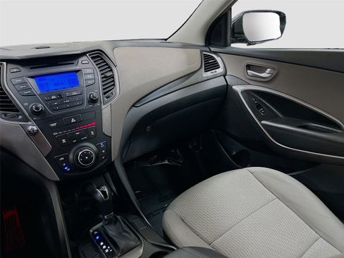 Used 2016 Hyundai Santa Fe Sport image 20