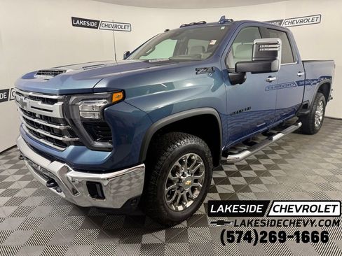 Used 2026 Chevrolet Silverado 2500 LTZ w/ LTZ Premium Package AWD/4WD image 1