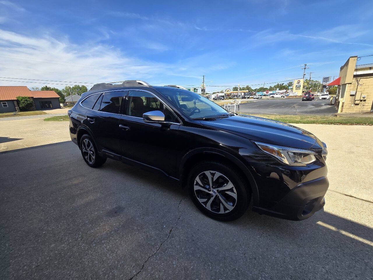 Used 2020 Subaru Outback Touring w/ Popular Package #2 AWD/4WD image 4