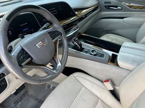 Certified 2022 Cadillac Escalade Sport Platinum AWD/4WD image 12