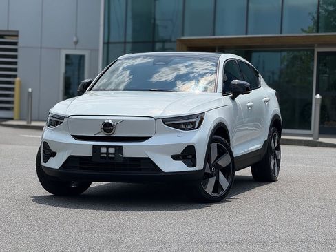 Certified 2023 Volvo C40 P8 Recharge Plus w/ Climate Package AWD/4WD image 1