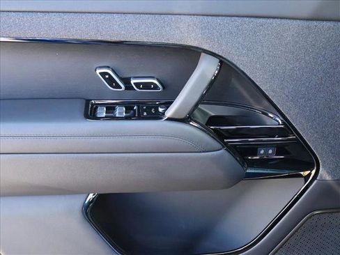 New 2026 Land Rover Range Rover Sport Autobiography AWD/4WD image 10