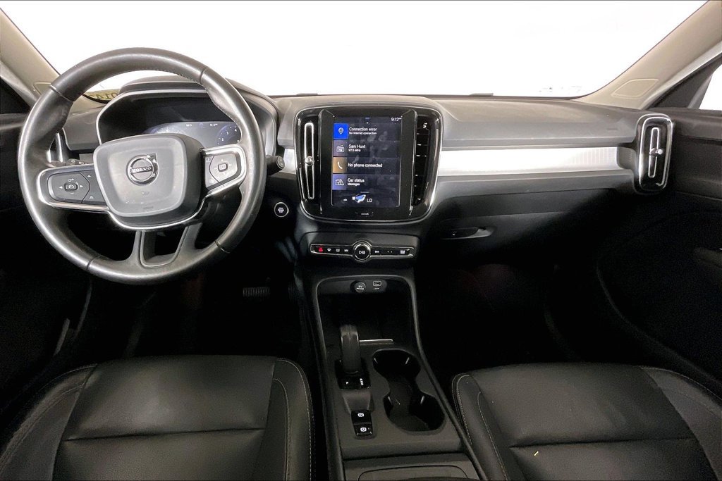 Used 2020 Volvo XC40 T4 Momentum FWD image 15