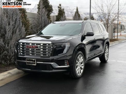 Used 2024 GMC Acadia Denali w/ Super Cruise Package image 3