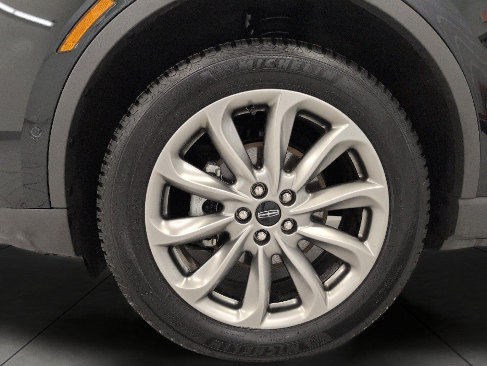 Used 2022 Lincoln Corsair AWD w/ Premium Package image 4