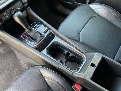 Used 2023 Jeep Compass Latitude image 9