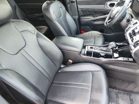 Used 2022 Kia Sorento SX AWD/4WD image 13