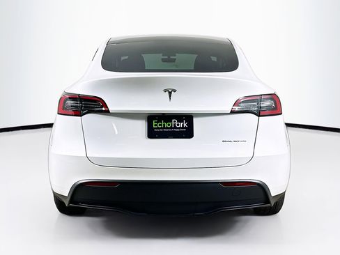 Used 2023 Tesla Model Y Long Range image 7
