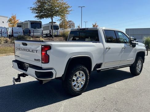 Used 2024 Chevrolet Silverado 3500 High Country w/ High Country Premium Package image 8