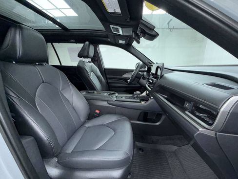 Certified 2025 Toyota Grand Highlander AWD Hybrid image 22