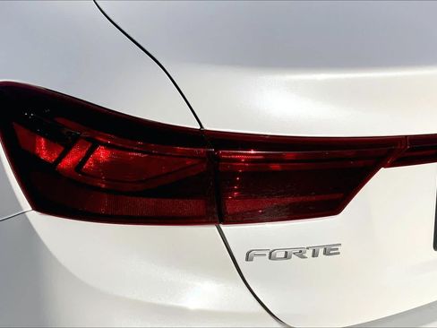 Used 2024 Kia Forte LXS FWD image 29