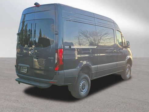 Used 2026 Mercedes-Benz Sprinter 2500 image 3