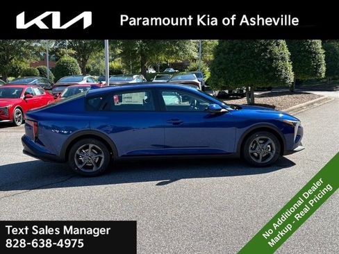 New 2025 Kia K4 LXS image 6