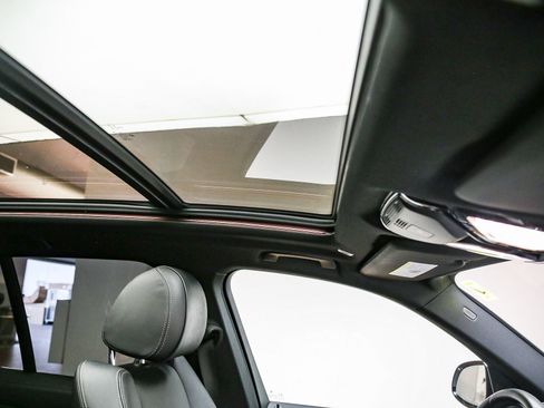 Used 2022 BMW X5 sDrive40i w/ M Sport Package RWD image 18