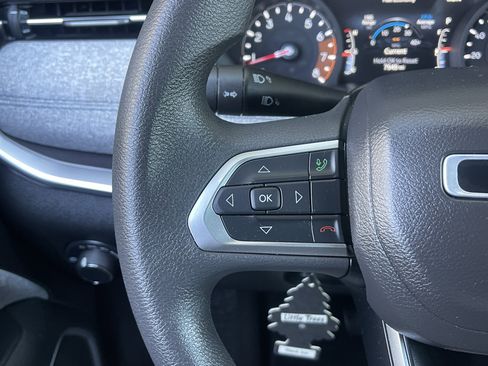 Used 2025 Jeep Compass Sport AWD/4WD image 37