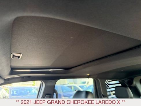 Certified 2021 Jeep Grand Cherokee Laredo X AWD/4WD image 17