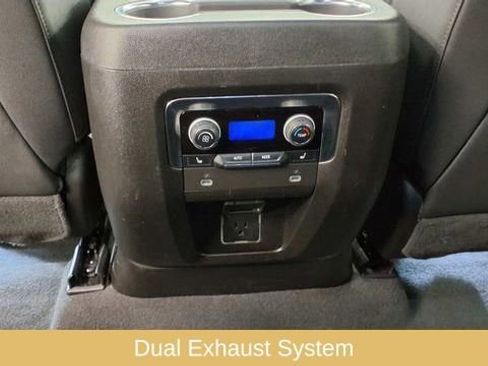Used 2023 Chevrolet Suburban Premier image 29