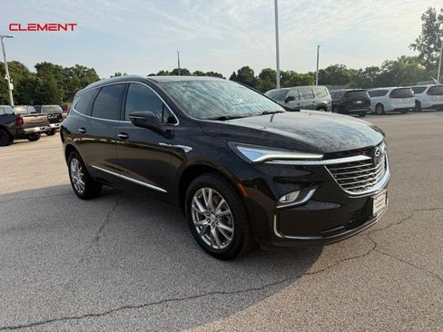 Used 2022 Buick Enclave Premium w/ Surround and Sites Package FWD image 9