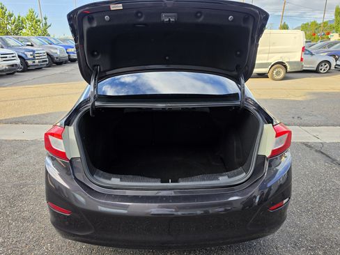 Used 2016 Chevrolet Cruze LT w/ Sun And Sound Package FWD image 20