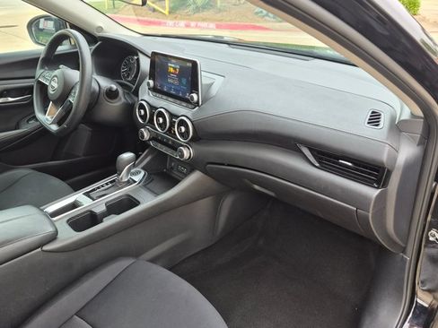 Used 2024 Nissan Sentra SV FWD image 20