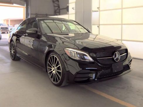 Used 2019 Mercedes-Benz C 300 Sedan image 2