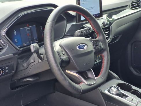 Used 2025 Ford Escape ST-Line FWD image 14