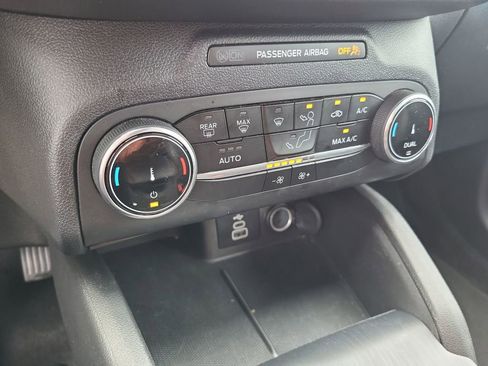 Used 2025 Ford Escape ST-Line AWD/4WD image 16