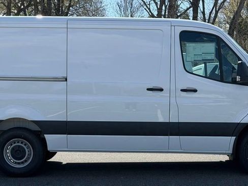 New 2026 Mercedes-Benz Sprinter 2500 image 3