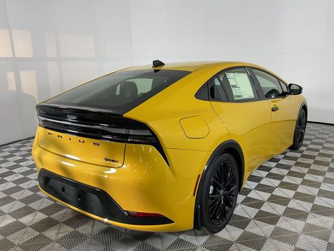 New 2026 Toyota Prius Plug-In Hybrid image 8