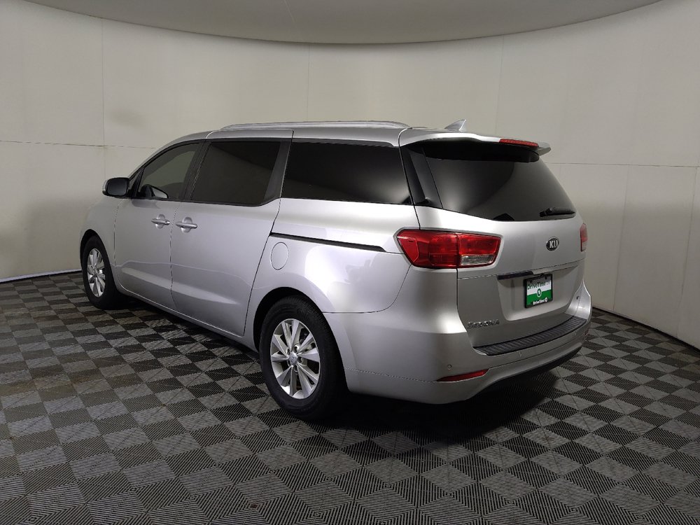 Used 2016 Kia Sedona LX w/ LX Convenience Package FWD image 3